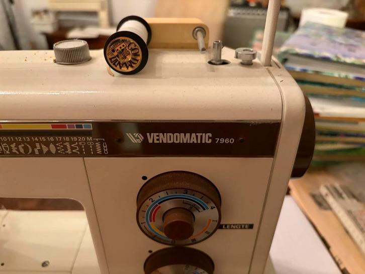 Vintage Naaimachine - Vendomatic 7960, Hobby en Vrije tijd, Naaimachines en Toebehoren, Gebruikt, Naaimachine, Overige merken