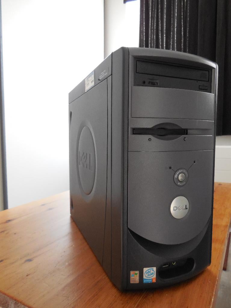 Dell oude PC met Windows XP, Computers en Software, Desktop Pc's, Gebruikt, 2 tot 3 Ghz, HDD, Minder dan 4 GB, Gaming, Ophalen of Verzenden