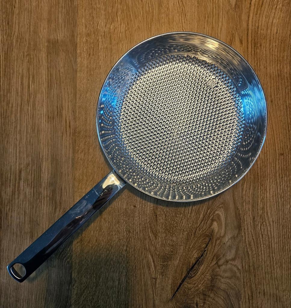 BK Conical Delux - RVS - 3-ply - 24cm, Huis en Inrichting, Keuken | Potten en Pannen, Ophalen, Zo goed als nieuw, Rvs, Keramische plaat