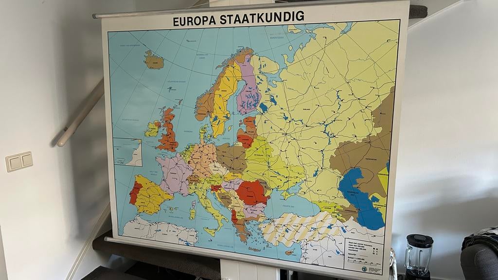 Kaart Europa staatkundig - Uitgeverij De Evenaar, Antiek en Kunst, Antiek | Schoolplaten, Ophalen, Aardrijkskunde