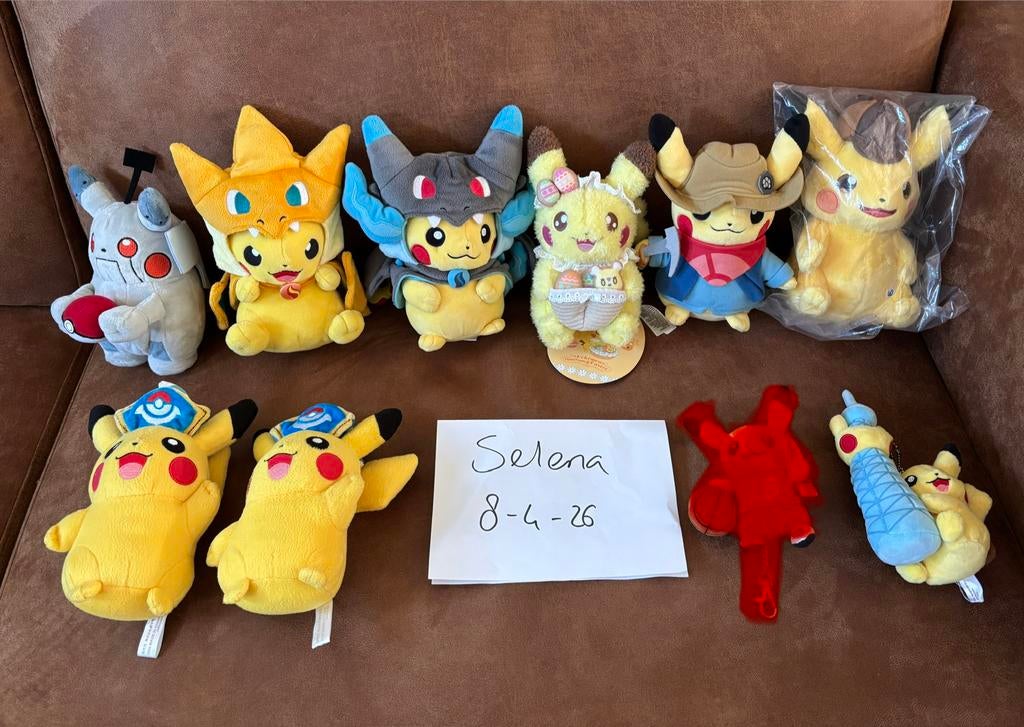 Pikachu Pokémon Center knuffels, Kinderen en Baby's, Speelgoed | Knuffels en Pluche, Pokémon, Ophalen of Verzenden, Zo goed als nieuw