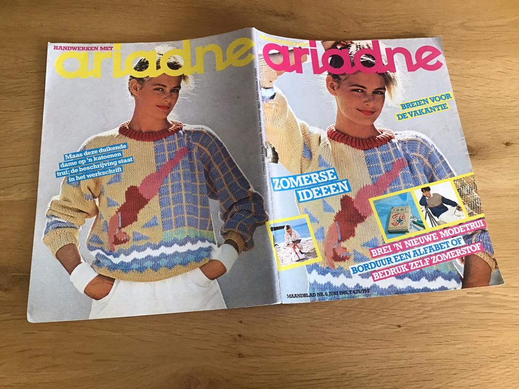 Ariadne brei.borduur,haakpatronen , alles op het werkblad, Hobby en Vrije tijd, Ophalen of Verzenden, Zo goed als nieuw