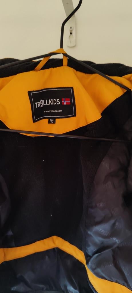 Trollkids winterjas skijas 116, Ophalen, Nieuw, 30 cm of meer, Minder dan 35 cm