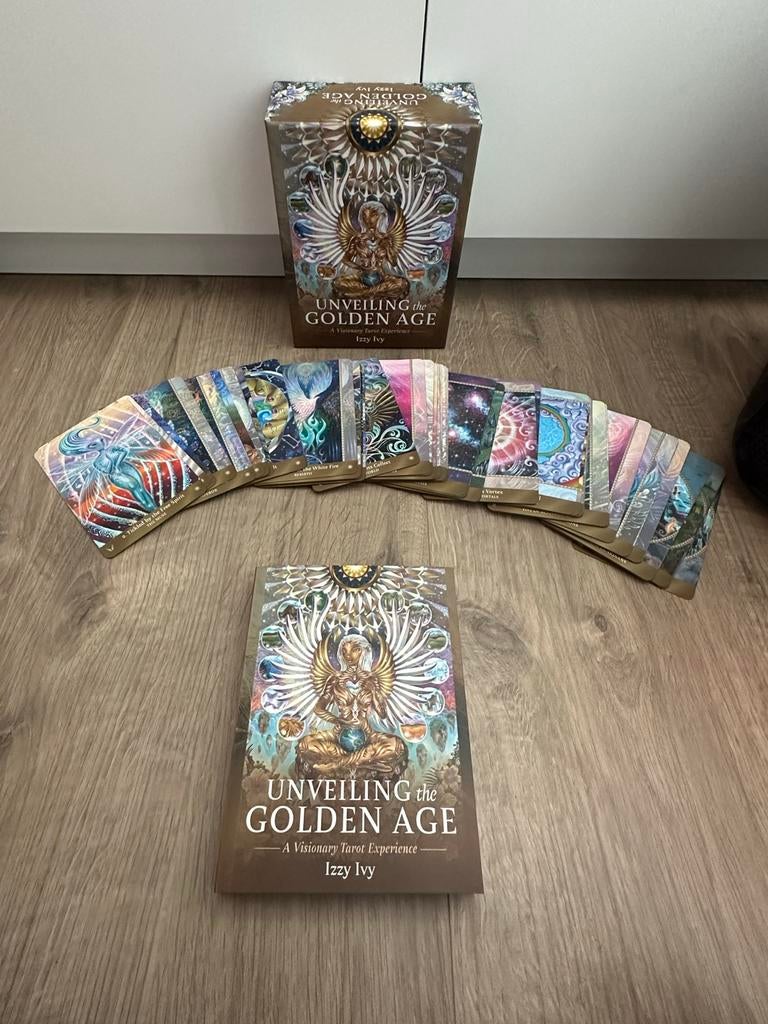 Unveiling the Golden Age Tarot Kaarten & Boek, Boeken, Ophalen of Verzenden, Zo goed als nieuw, Tarot of Kaarten leggen, Instructieboek