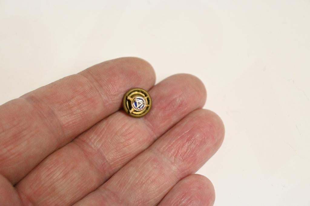 US 3rd army mini speld revers etc screwback embleem amerika, Ophalen of Verzenden, Landmacht, Amerika, Embleem of Badge