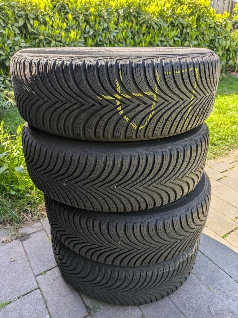 Winterbandenset Michelin Alpin 5 op stalen velgen 205/60 R16, Auto-onderdelen, Banden en Velgen, Ophalen, 16 inch, 205 mm, Winterbanden