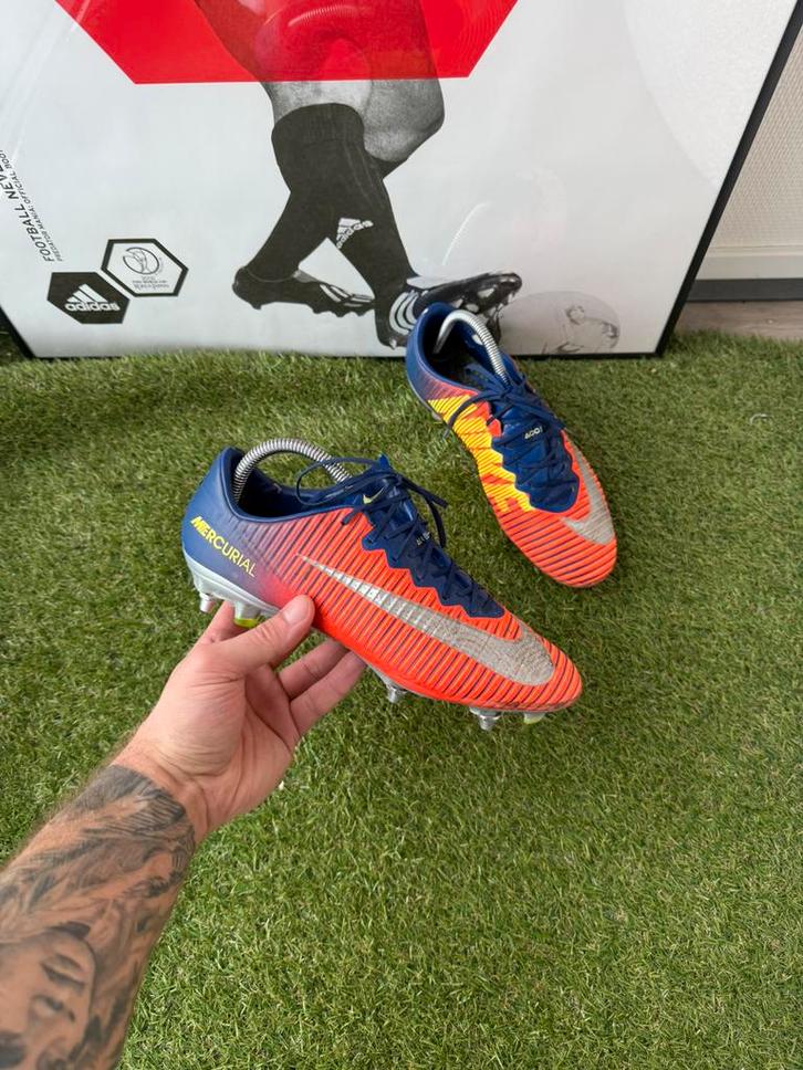 Nike Mercurial vapor voetbalschoenen, Sport en Fitness, Voetbal, Zo goed als nieuw, Schoenen, Maat XS of kleiner, Ophalen of Verzenden