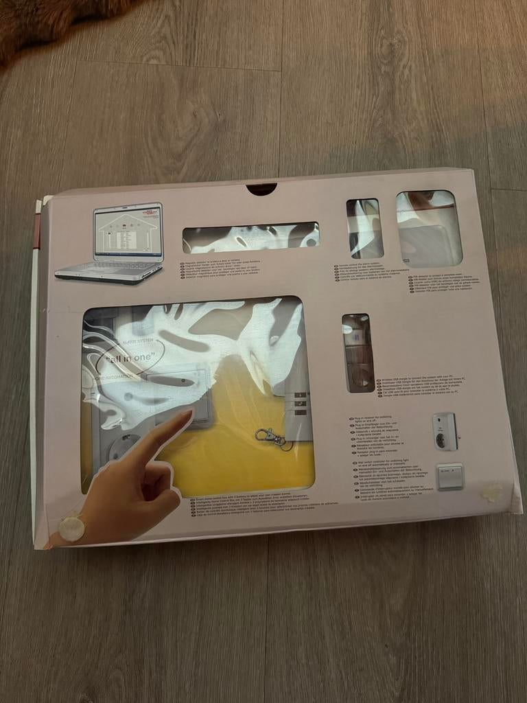 Alarm stysteem van Elro in doos, Doe-het-zelf en Verbouw, Alarmsystemen, Ophalen of Verzenden, Zo goed als nieuw