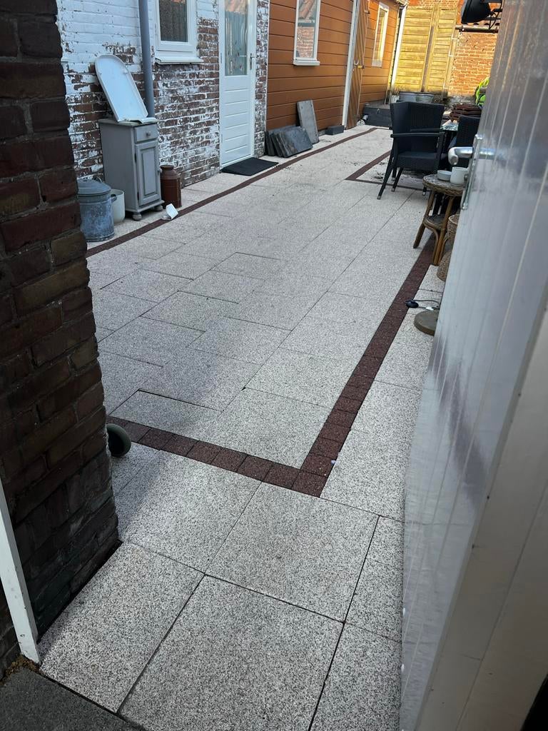 Gratis Tuintegels 40x40 beige wit gemêleerd, ca. 25m2, Tuin en Terras, Tegels en Klinkers, Ophalen, Gebruikt, 10 m² of meer, Beton