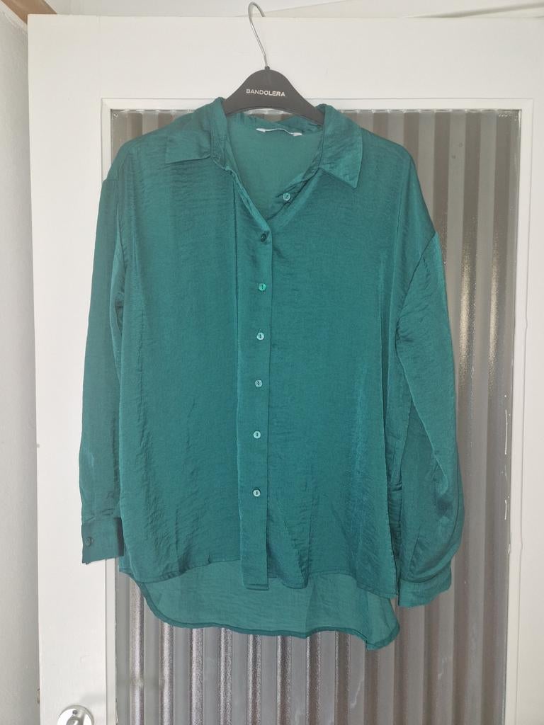 Groene blouse Stradivarius - S, Kleding | Dames, Blouses en Tunieken, Ophalen of Verzenden, Zo goed als nieuw, Maat 36 (S), Stradivarius