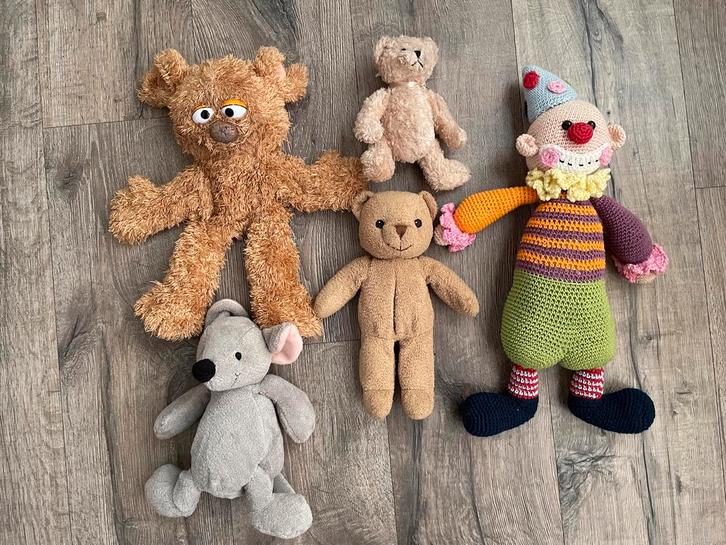 Pluche beesten en 1 gehaakte clown, Kinderen en Baby's, Speelgoed | Knuffels en Pluche, Zo goed als nieuw, Ophalen of Verzenden
