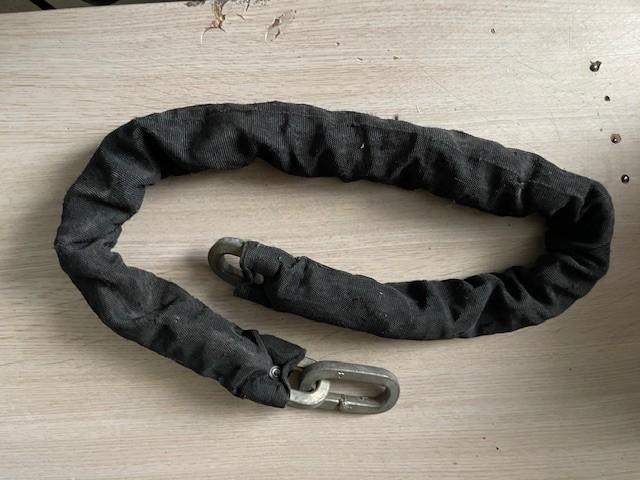 Nr.270: Motorslot, zware ketting met hoes, Ophalen of Verzenden, Gebruikt