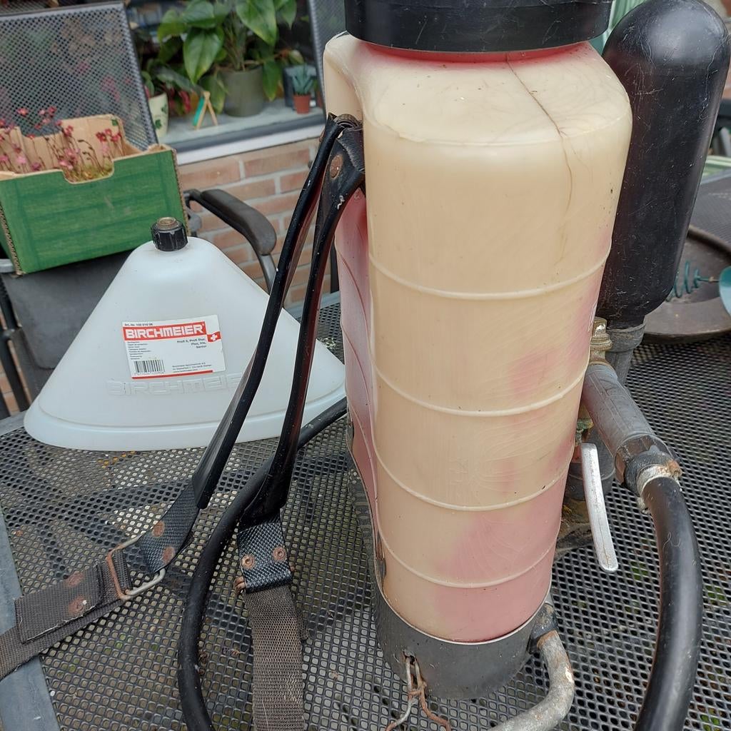 Rugspuit 10 liter Birchmeier met sproeischerm, Ophalen, Onkruidbestrijding