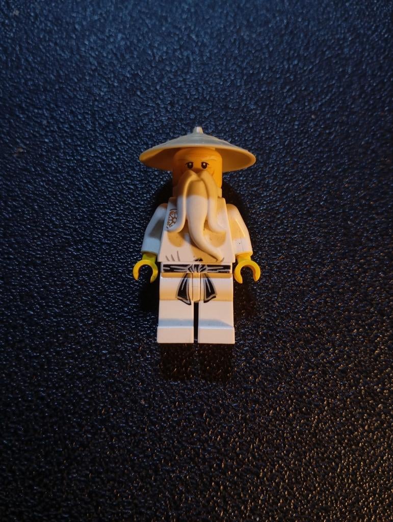 Lego Ninjago Sensei Wu - Golden Weapons, Ophalen