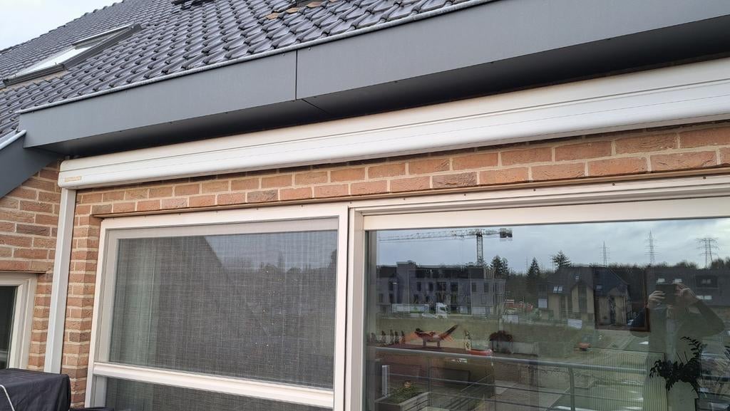 Zonneluifel 433cm breed elektrisch, Ophalen