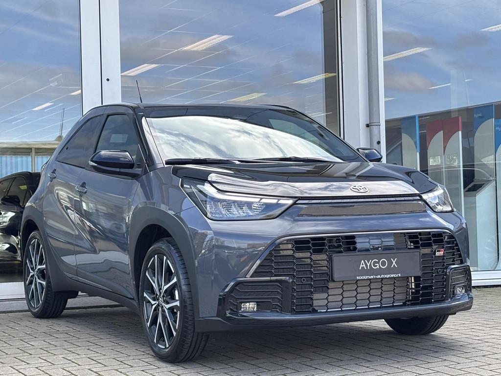 Toyota Aygo X Hybrid 115 GR Sport Prijs incl inruilpremie!, Stof, Euro 6, 4 stoelen, 116 pk