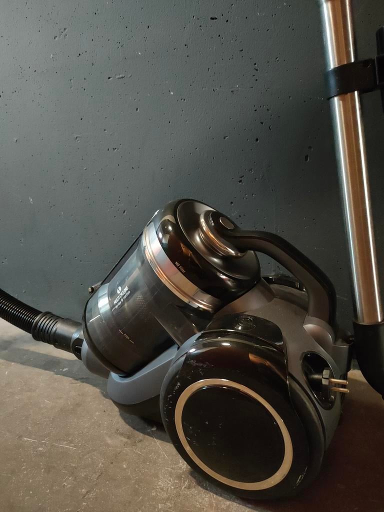 Stofzuiger Grundig Vcc 7670A Opknapper, Ophalen, Gebruikt, Reservoir