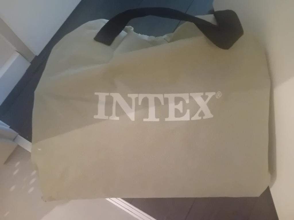 Intex 2 persoons luchtbed, Ophalen, Ingebouwde pomp, Zo goed als nieuw, 2-persoons