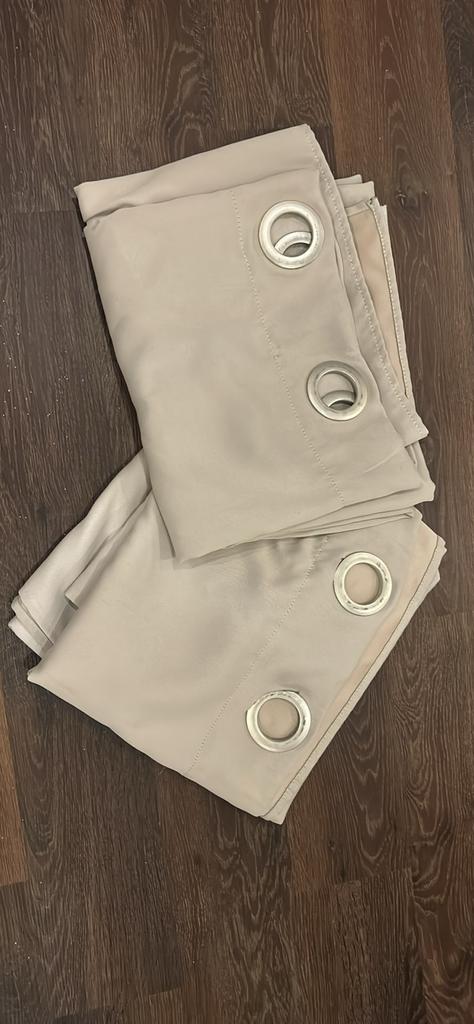 Lichtgrijze gordijnen met ringen, Ophalen, 100 tot 150 cm, 200 cm of meer, Zo goed als nieuw