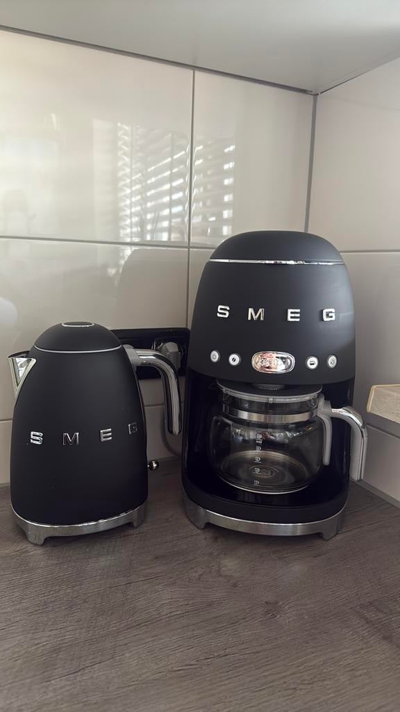 Smeg filterkoffie machine en waterkoker, Witgoed en Apparatuur, Ophalen, Nieuw