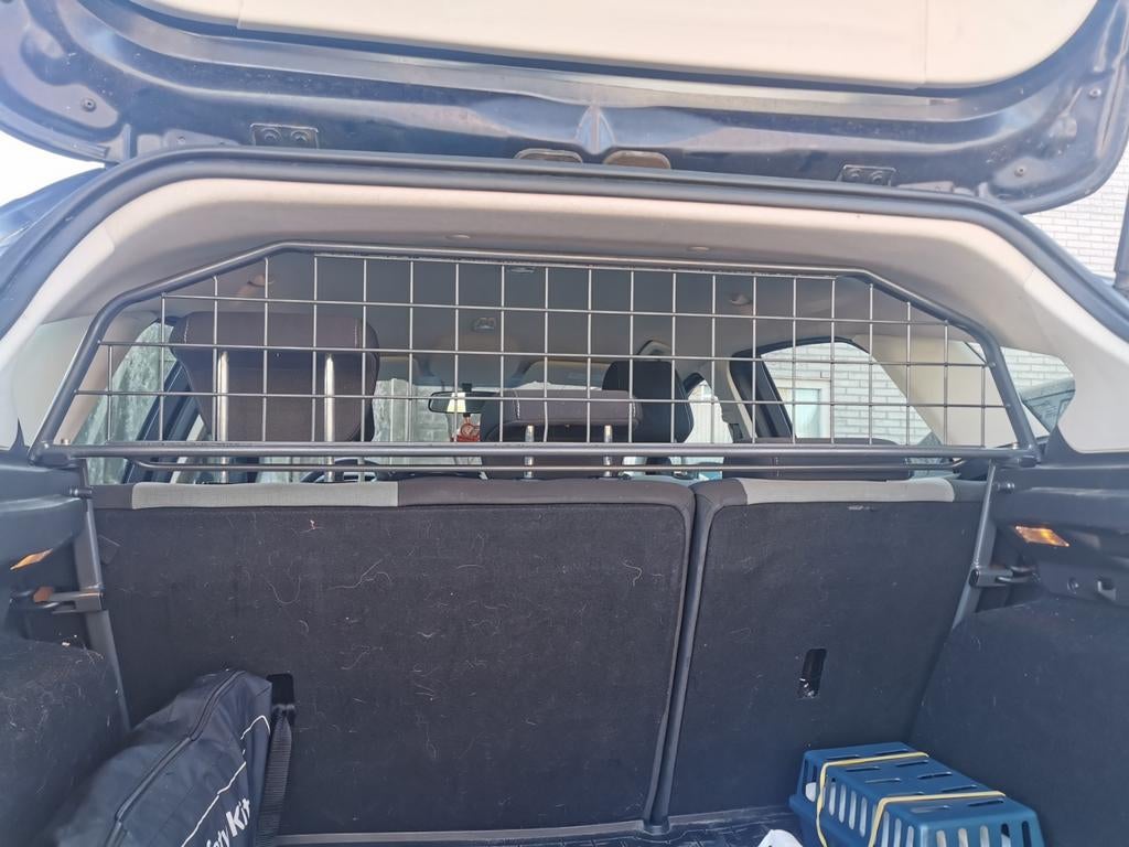 Hondenrek ford focus travall tdg1302 met Rubbermat, Ophalen, Gebruikt