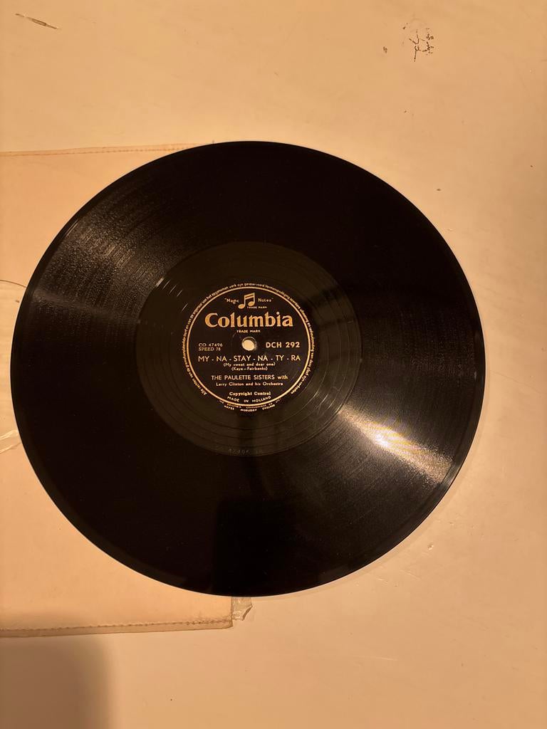 75 toeren LP: The Paulette Sisters & Peter Hanley - My-Na-St, Ophalen of Verzenden, Voor 1960, Gebruikt, 10 inch