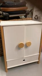 Poppen kledingkastje, Ophalen of Verzenden, Gebruikt, Babypop