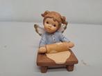 Goebel beeldje engel Limpke bakt koekjes, Ophalen of Verzenden, Gebruikt, Fantasy