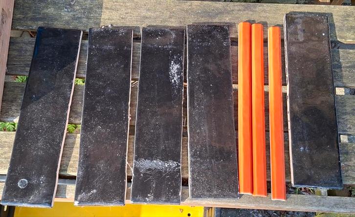 5 zwarte metrotegels en 3 oranje lijstjes, Doe-het-zelf en Verbouw, Tegels, Zo goed als nieuw, Wandtegels, Keramiek, 20 tot 40 cm