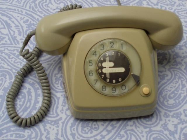 Oude Telefoon met Draaischijf Bell Telephone (RTT) uit 1972, Telecommunicatie, Vaste telefoons | Niet Draadloos, Ophalen of Verzenden