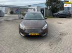 Ford Focus Wagon 1.5 TDCI Titanium AUTOMAAT !, Gebruikt, 4 cilinders, Bruin, Origineel Nederlands