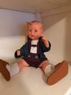 Antieke Hummel Pop - Jongen in Lederhose, Verzamelen, Poppen, Ophalen of Verzenden, Gebruikt, Pop