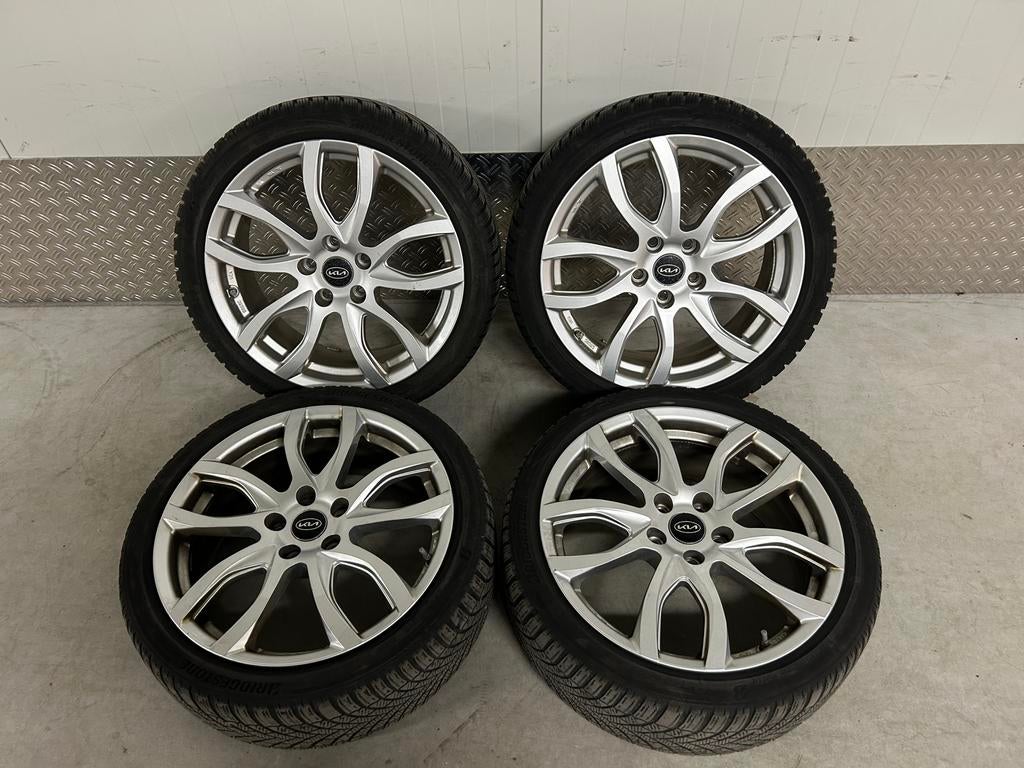 KIA Proceed ceed 18 inch 5x114,3 Bridgestone Winter + TPMS, Ophalen, 18 inch, Gebruikt, Banden en Velgen
