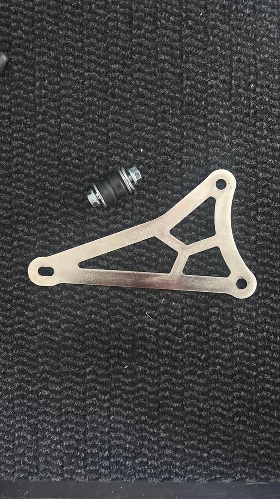 Yasuni c21 uitlaat ophangsysteem, Fietsen en Brommers, Brommeronderdelen | Scooters, Ophalen of Verzenden, Nieuw