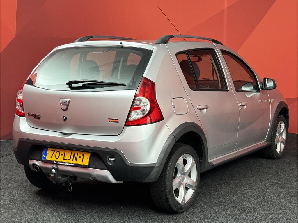 Dacia Sandero 1.6 Stepway | Airco | Trekhaak | Bluetooth, Stof, Zwart, 4 cilinders, Metallic lak