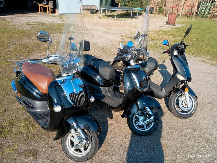 Te koop: 3 nette snorscooters! € 150,- per stuk!, Fietsen en Brommers, Snorfietsen en Snorscooters, Gebruikt, Overige merken, Benzine