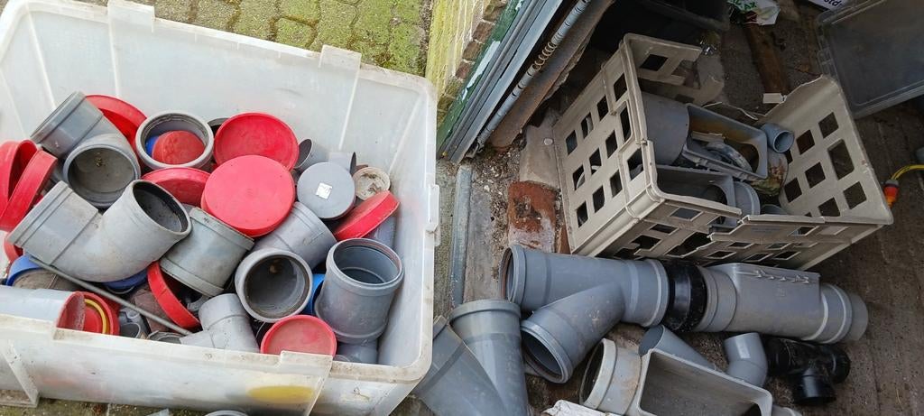 Partij PVC buizen en bochten, Doe-het-zelf en Verbouw, Buizen en Afvoer, Ophalen, Bochten, Pvc, Minder dan 2 meter
