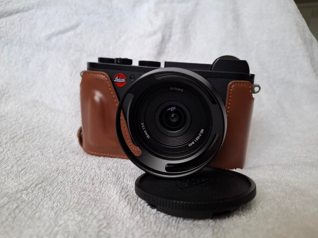 T.k. Leica CL met 18 mm ttartisan lens. Compleet, Ophalen of Verzenden, Geheugenkaart, Panasonic, Minder dan 8x