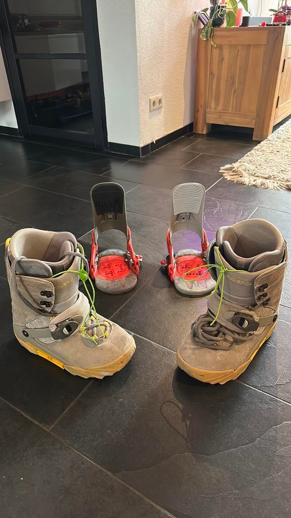 Burton instap bindingen met Burton schoenen maat 45, Sport en Fitness, Snowboarden, Ophalen of Verzenden, Gebruikt, Schoenen