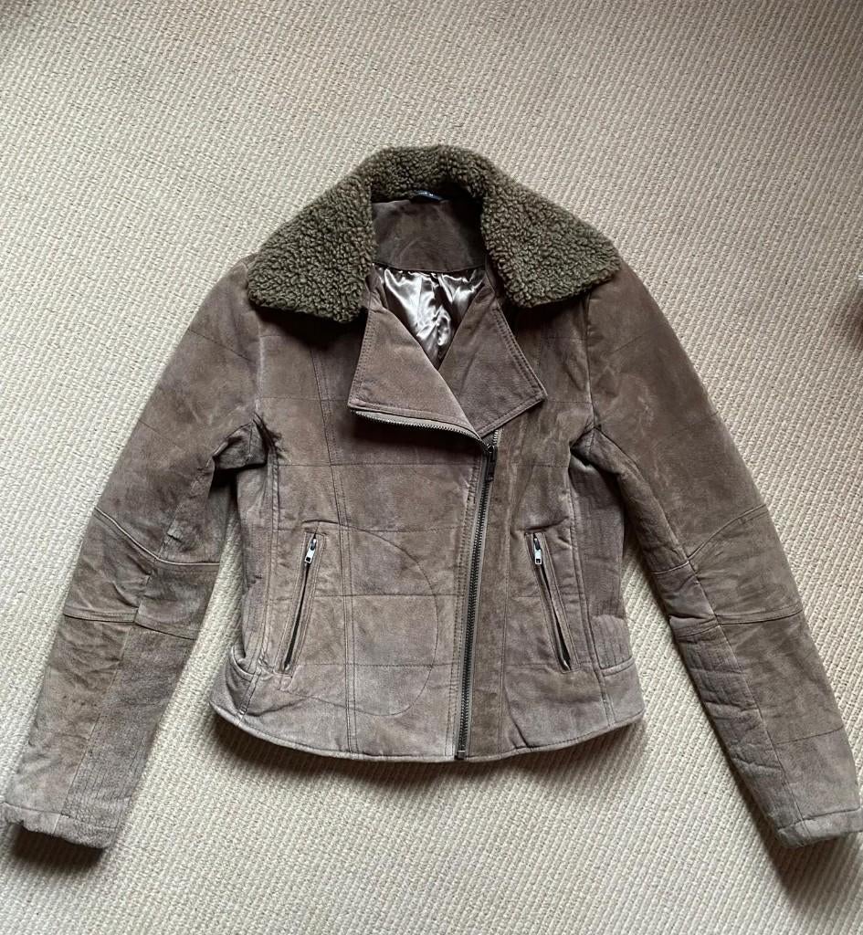 Stoer suede jasje, Maat 38/40 (M), Beige, Ophalen of Verzenden, Zo goed als nieuw