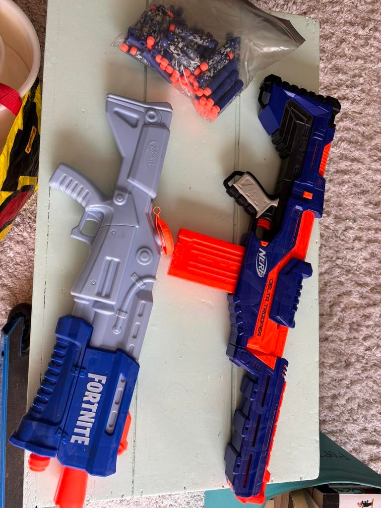 Fortnite nerf plastic geweren met muniti, Ophalen of Verzenden, Gebruikt