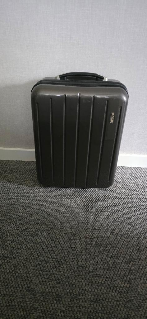 Luxe Handbagage antraciet koffer (50x40x20) – Met TSA-Slot, Sieraden, Tassen en Uiterlijk, Koffers, Zo goed als nieuw, Hard kunststof