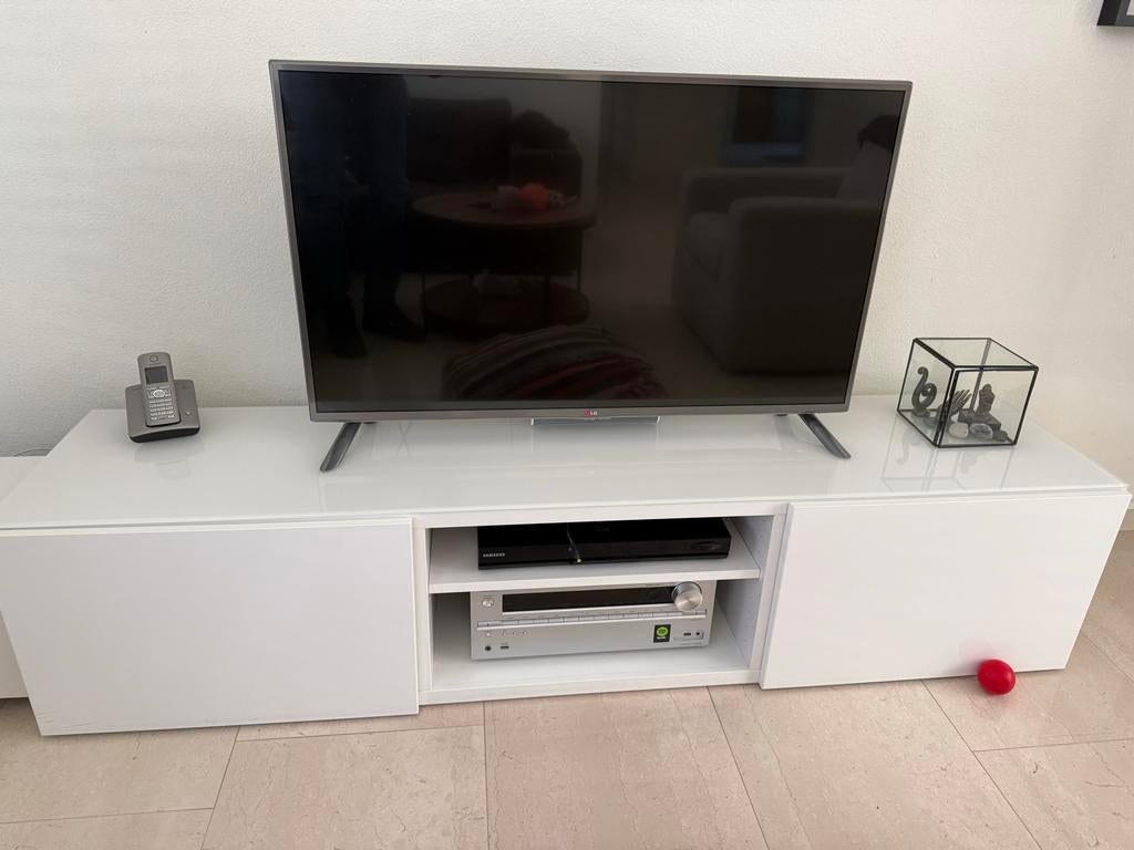 LG TV 42 inch, Ophalen, LED, 50 Hz, Zo goed als nieuw