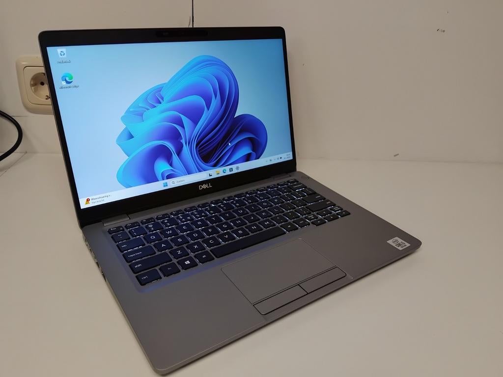 Dell Latitude 5310 13.3'' FHD Touchscreen NIEUWE DELL ACCU!, Gebruikt, Qwerty, 8 GB, 13 inch