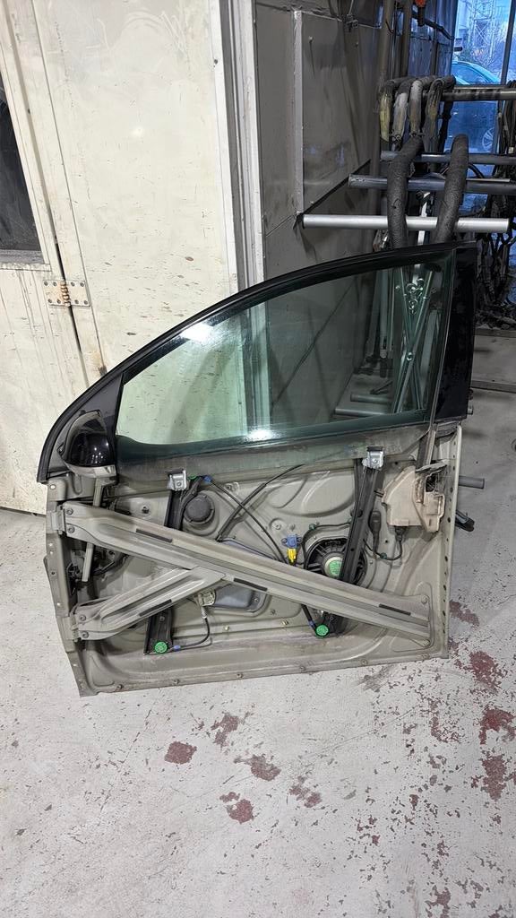 Linksvoor portier Volkswagen Golf 5 2004/2009 model, Ophalen of Verzenden