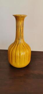 Grote Villa pottery vaas geel Tobago, Ophalen of Verzenden