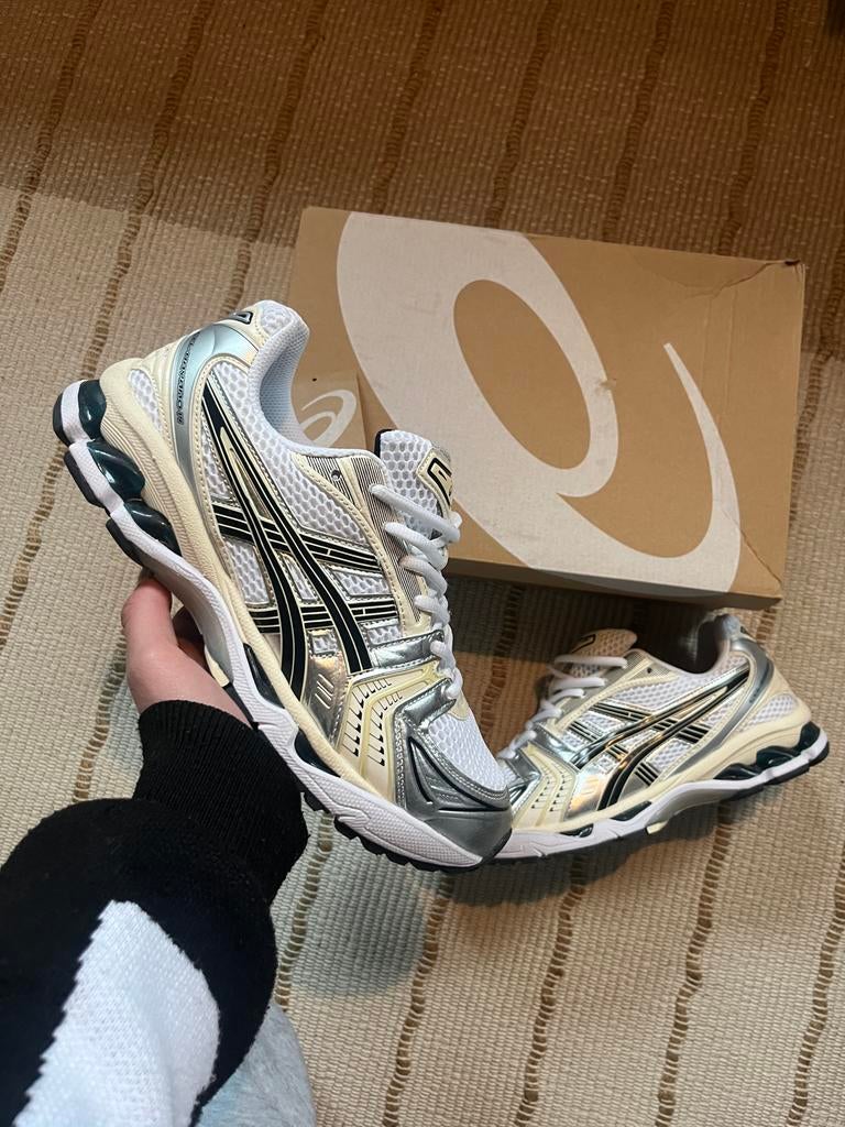 Asics Gel-Kayano 14 Cream White Maat 42, Kleding | Heren, Schoenen, Nieuw, Sneakers of Gympen, Wit, Ophalen of Verzenden