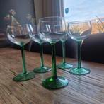 5 vintage Luminarc  wijnglazen met groene voet, Antiek en Kunst, Antiek | Glas en Kristal, Ophalen of Verzenden