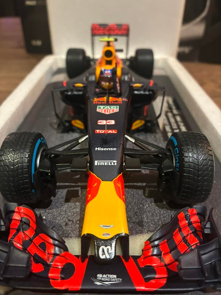 Verstappen 1:18 Brazilie 2016, Ophalen of Verzenden, Zo goed als nieuw, Auto, MiniChamps