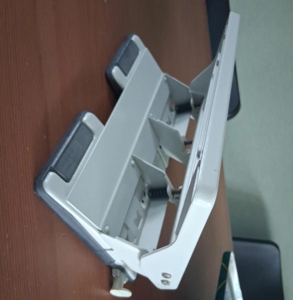 Perforator leitz 4 gaats, Ophalen of Verzenden